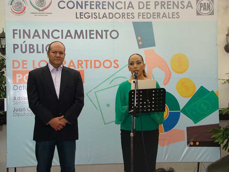 Impulsarán Adriana y Juan iniciativa de los GPPAN para eliminar financiamiento a partidos políticos