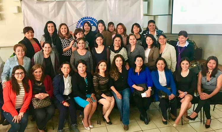 Participa Adriana Dávila en foro Mujeres al Frente: Reconstruyendo México
