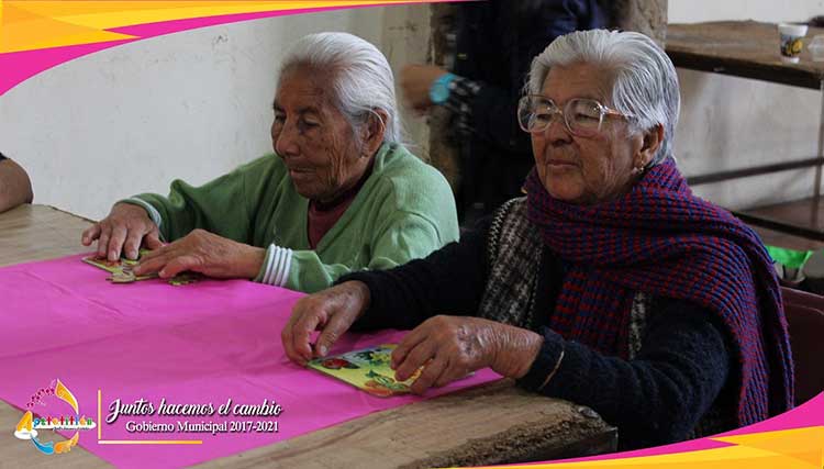 Prepara  DIF  municipal de Apetatitlán festejo para el día del abuelo