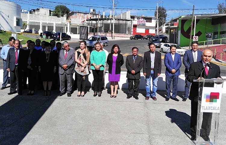 Estrena Ayuntamiento de Tlaxcala un Lábaro Patrio más grande