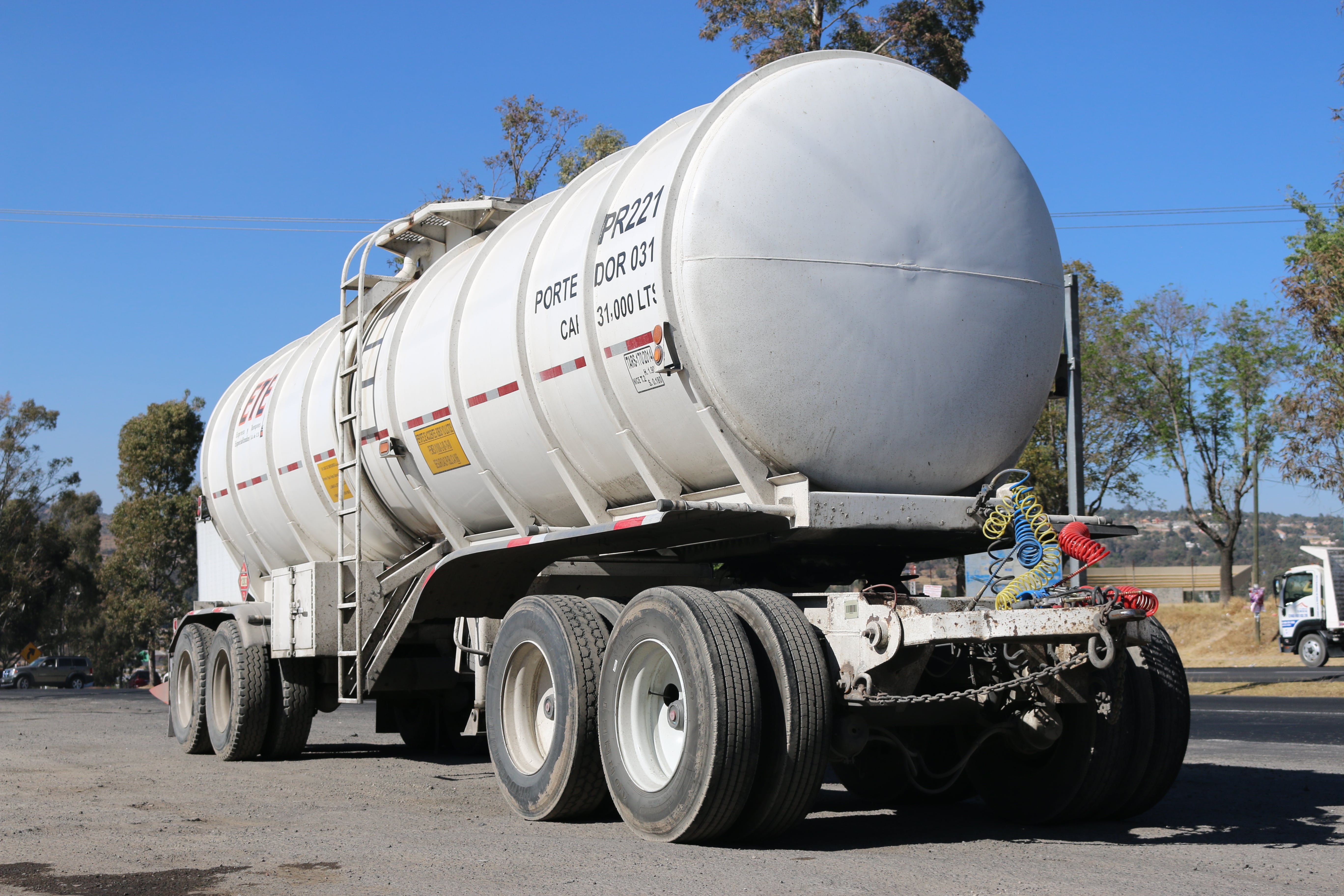PGR Tlaxcala realiza trasiego de más de 69 mil litros de  hidrocarburo