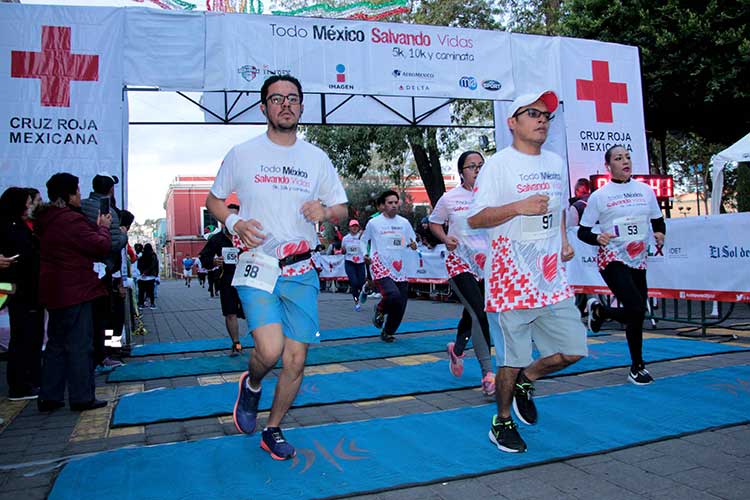 Participa Tlaxcala en carrera de la cruz roja todo México salvando vidas