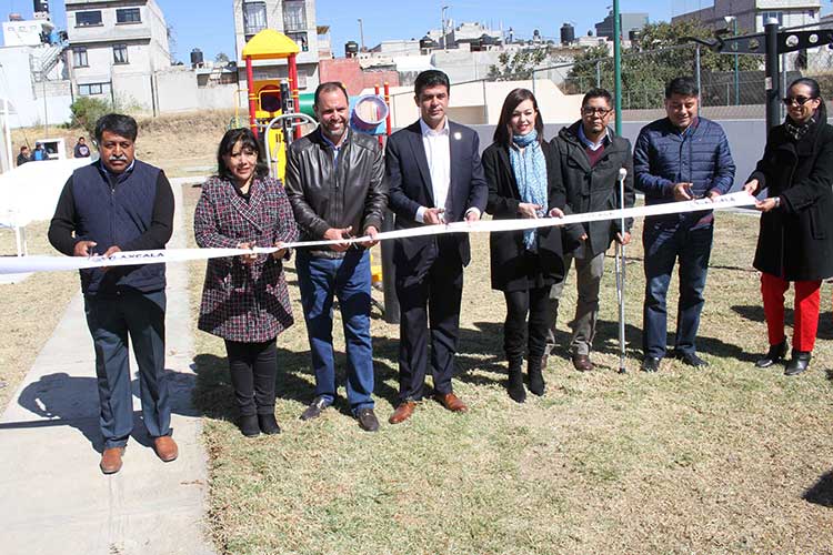 Inauguran en Tlaxcala centro de acondicionamiento físico Vive tu parque