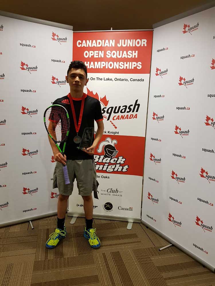 Gana plata José Alfredo Mijares en Canadian Junior Open de squash