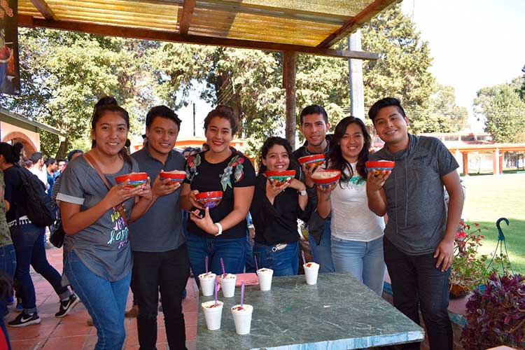 Gobierno Municipal atrae estudiantes de gastronomía a Zacatelco