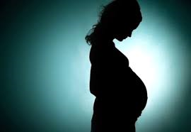 Mueren 5 mujeres por embarazos