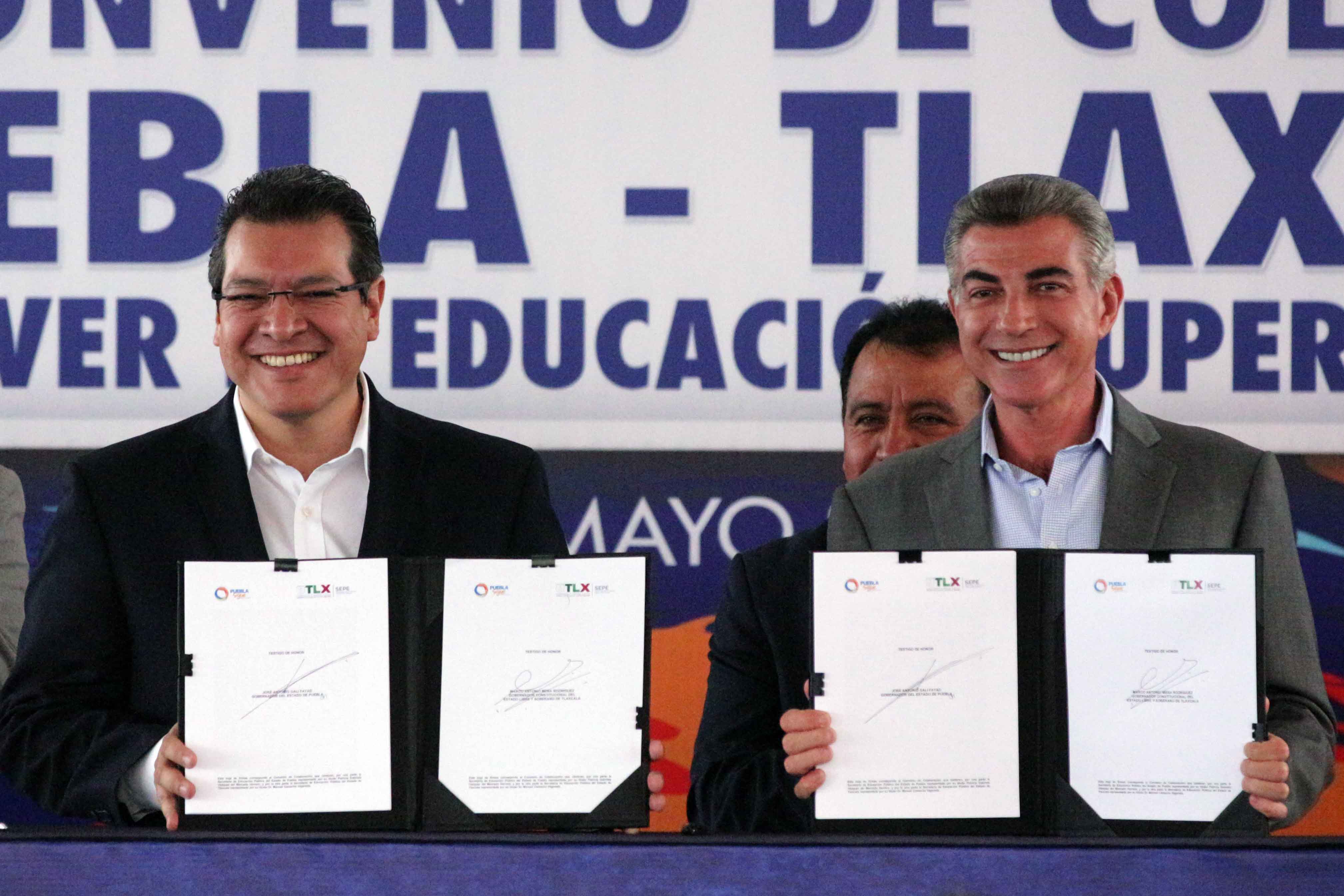 Signan Tlaxcala y puebla convenio para promover educación superior en la región