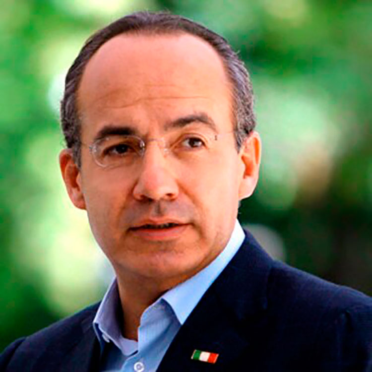 Hoy Felipe Calderón en Tlaxcala, darán espaldarazo a Adriana Dávila 