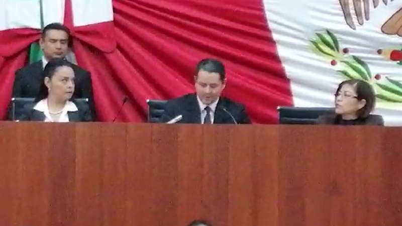 En comparecencia de TSJE, diputados sólo observan y callan