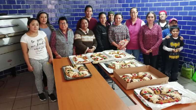 Exitoso curso de repostería Especial Día de Reyes en la capital