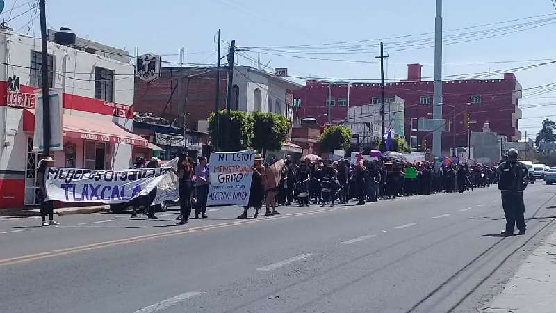 Deuda de autoridades con mujeres reclaman en marcha, exigen cese de violencia