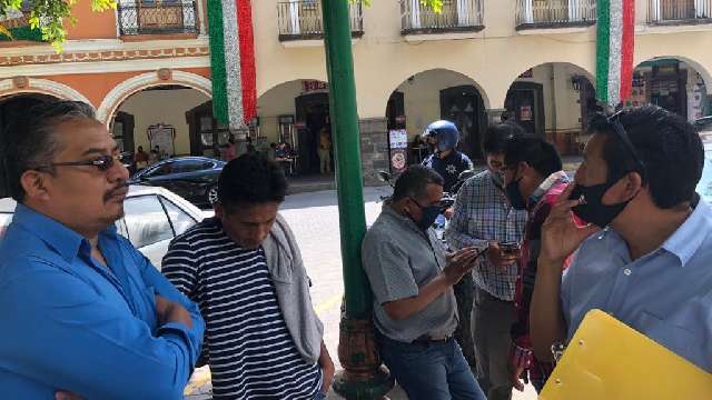 Buscarán taxistas otras alternativas de apoyo, gobierno no dio respuesta 