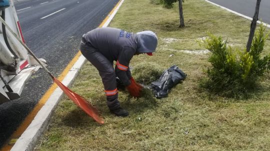 Intensifica gobierno de Xicohtzinco acciones de limpieza en el municipio