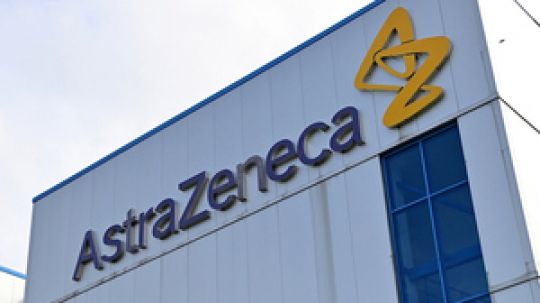 Alerta de bomba en fábrica de vacunas anticovid de AstraZeneca obliga a evacuarla