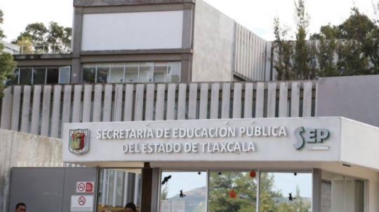 64 docentes no regresarán a clases presenciales, fallecieron en los últimos meses 