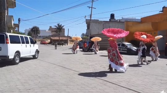 En Mazatecochco charros bailan para recordar a familia asesinada por el que era hijo y hermano de las víctimas