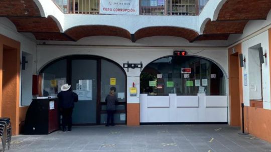 Continúa atención a contribuyentes en Tesorería de la capital