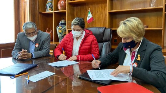 Firman convenio de colaboración Ayuntamiento de Tlaxcala y AJUPAZ