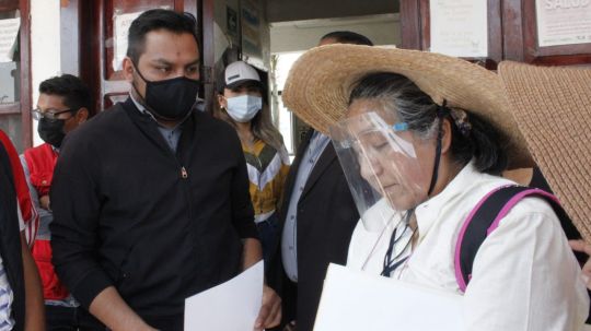 De recibir mochadas de procesadora de alimentos, acusan inconformes a alcalde de Papalotla 