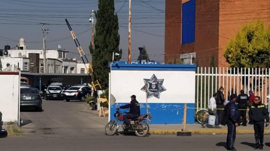 Sacan policías a otro director en Apizaco por incumplimiento  compromisos, van dos en menos de una semana 