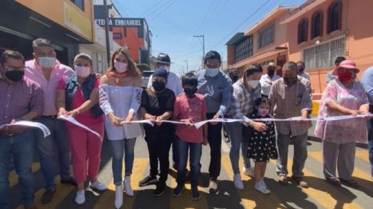 Entrega Mildred Vergara obra en la Loma Xicohténcatl