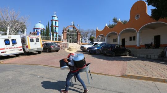 En San Simón de Zahuatlán, lengua mixteca y falta de información dificultan vacunación anticovid