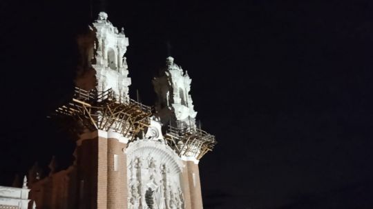 Hombre sube a campanario de basílica de Ocotlán, provoca alarma 