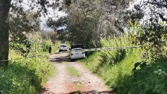 Con la piel de la cara arrancada y sin genitales, hallan cuerpo de hombre en Tenancingo 