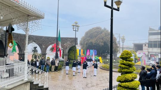 Encabeza Macías, presidente de Emiliano Zapata, ceremonia cívica y simulacro en honor a víctimas de los sismos 