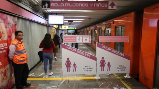 En CdMx, al menos 800 mujeres víctimas de agresiones en Metro; sólo el 1.5 % denuncia: ONU