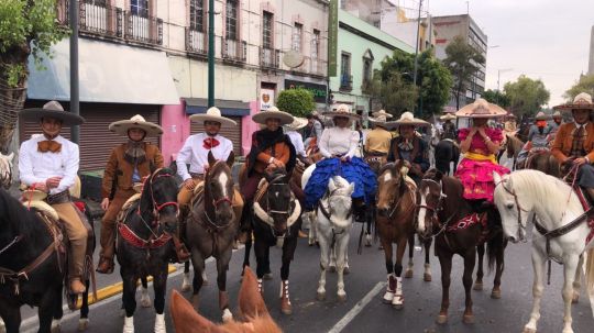 Participó Tlaxcala en desfile del CXI aniversario del inicio de la revolución mexicana