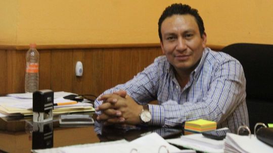 Alcalde de Cuapiaxtla asegura trabajo para su pareja sentimental, genera nuevos conflictos 