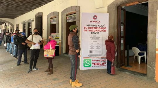Más de cuatro mil personas han sido apoyadas en Tlaxcala Capital para imprimir su certificado de vacunación COVID  