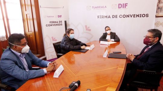 Firma SEDIF convenio de colaboración con la Universidad Autónoma de Tlaxcala 