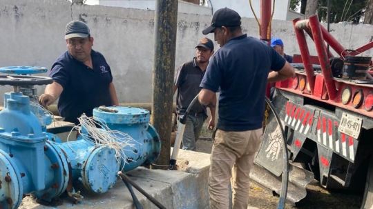 Reestablece Capach servicio de agua potable en El Alto de Chiautempan 