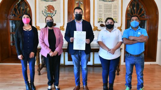 Firman acuerdo de colaboración ayuntamiento de Huamantla y asociaciones para la defensa de los animales de compañía