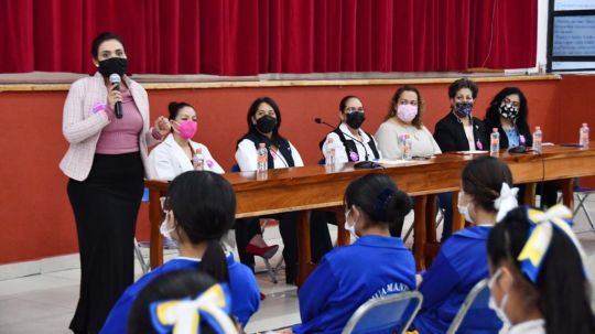 Sensibiliza ayuntamiento de Huamantla a mujeres con ponencia sobre la prevención de la violencia