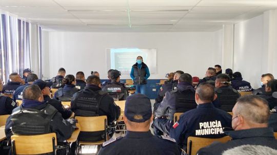 Capacita centro de justicia para las mujeres de Tlaxcala a elementos de seguridad municipal de Huamantla