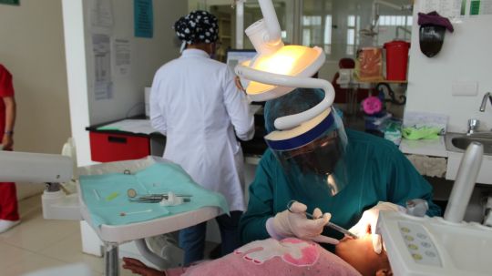 Cuenta SESA con 77 unidades médicas para servicio dental de la población