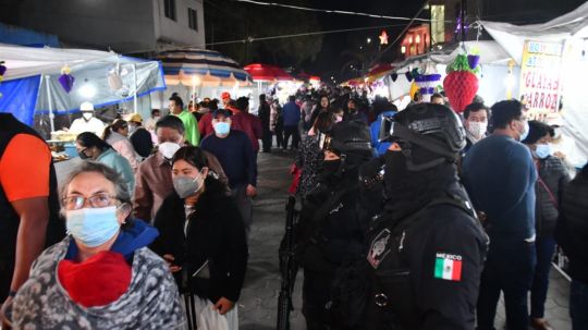 Interrumpida por dos años, la tradición de los viernes de muéganos han regresado con toda su alegría y color 