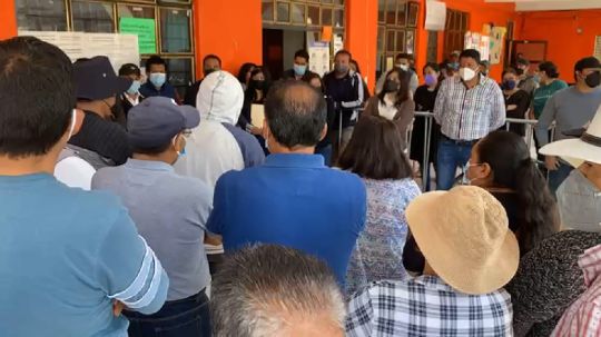 Revienta otro conflicto municipal, en Ayometla vecinos reclaman falta de servicios y obras