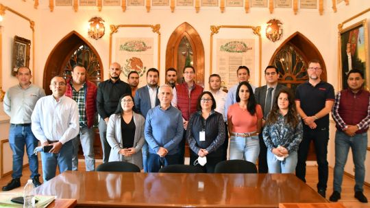 Acuerdan trabajo coordinado gobierno estatal y municipal con empresarios instalados en Huamantla