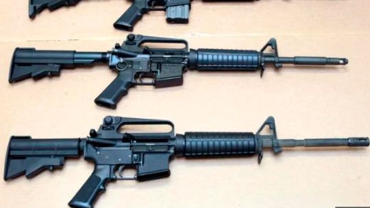 Rifle de masacre en Texas, favorito de narcos en México