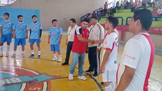 Con torneo de fútbol 7 impulsan deporte y salud en Teacalco 