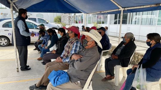 Beneficia SMDIF Huamantla a personas de atención prioritaria con despensas