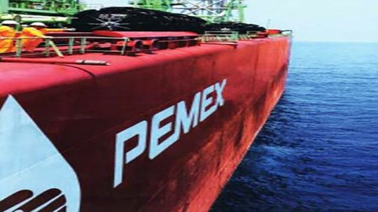 Piratas sí abordaron una plataforma y un buque de Pemex, reconoce Semar