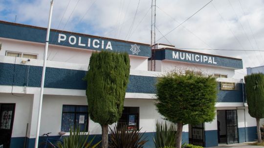 Atienden policías municipales de Huamantla reporte de persona inconsciente en San Lucas