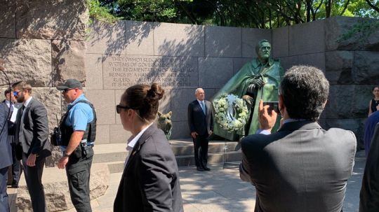 AMLO visita Memorial a Franklin D. Roosevelt en Washington