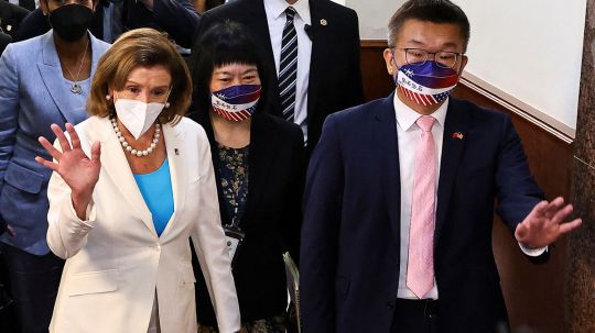 China anuncia sanciones contra Pelosi tras visita a Taiwán: interfirió en asuntos internos