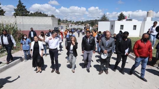 Supervisó gobernadora Lorena Cuéllar obra de pavimentación y servicios básicos en Tzompantepec